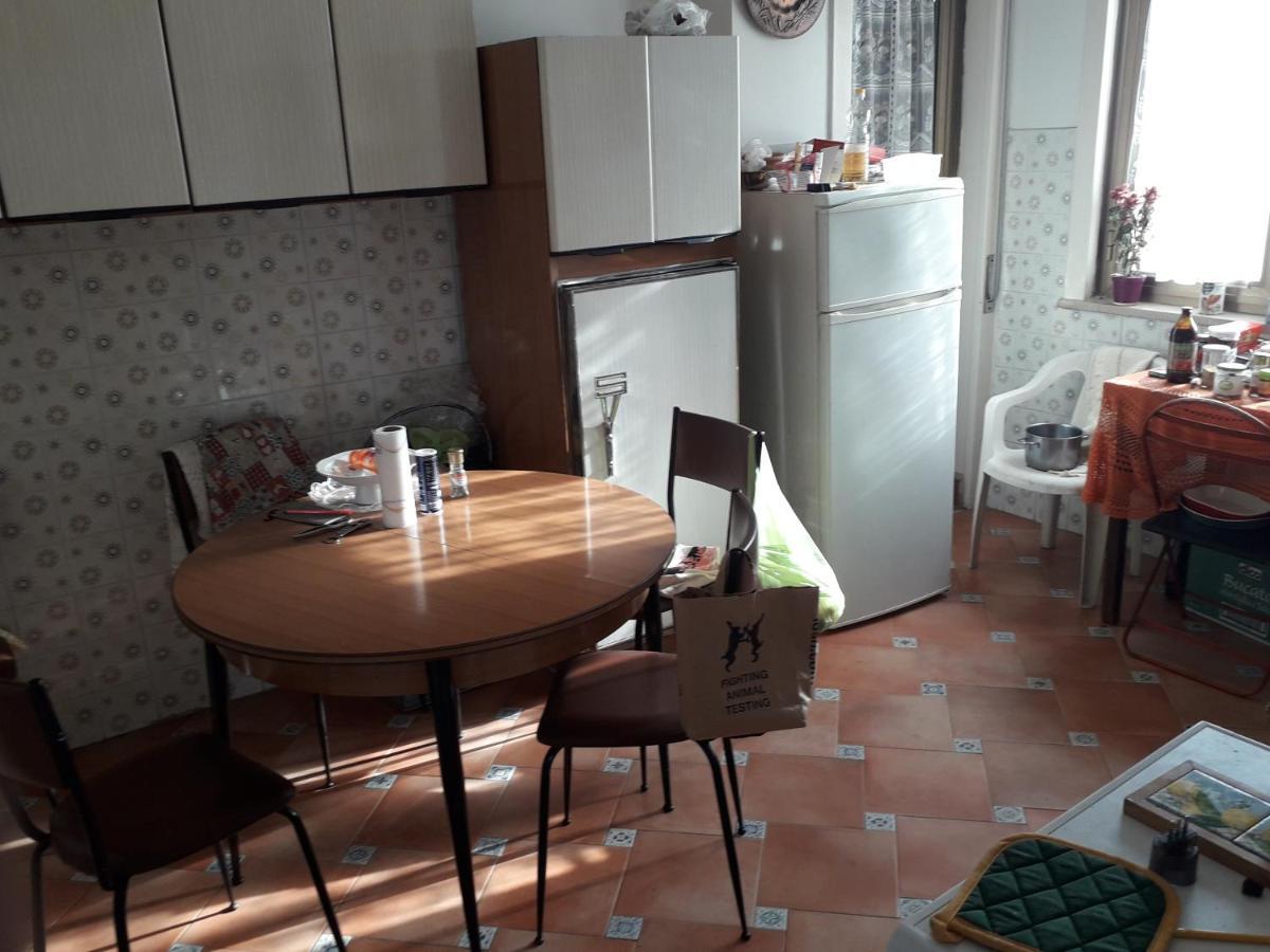 Annabelle'S Apartment Torre del Greco Luaran gambar
