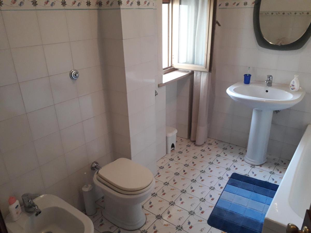 Annabelle'S Apartment Torre del Greco Luaran gambar